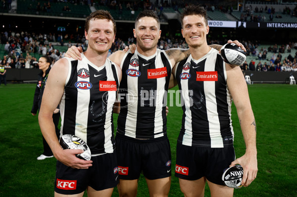 AFL 2025 Round 07 - Collingwood v Essendon - A-58950975