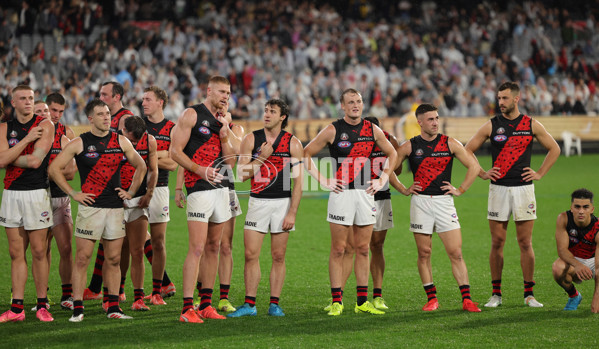 AFL 2025 Round 07 - Collingwood v Essendon - A-58950979