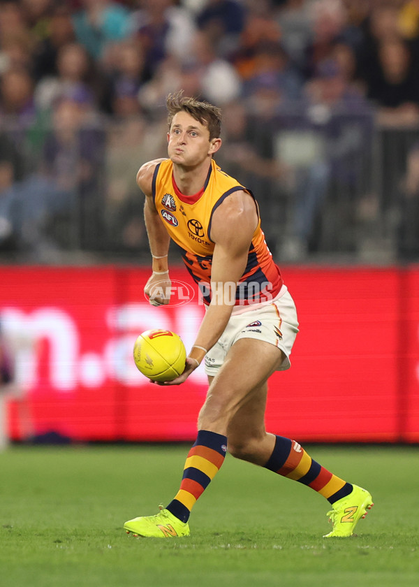 AFL 2025 Round 07 - Fremantle v Adelaide - A-58955725