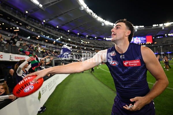 AFL 2025 Round 07 - Fremantle v Adelaide - A-58963731