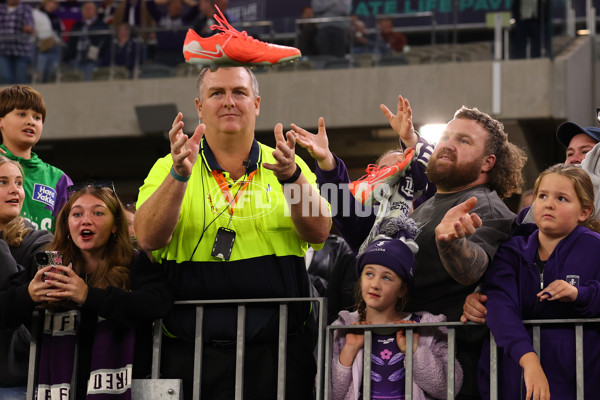 AFL 2025 Round 07 - Fremantle v Adelaide - A-58963772