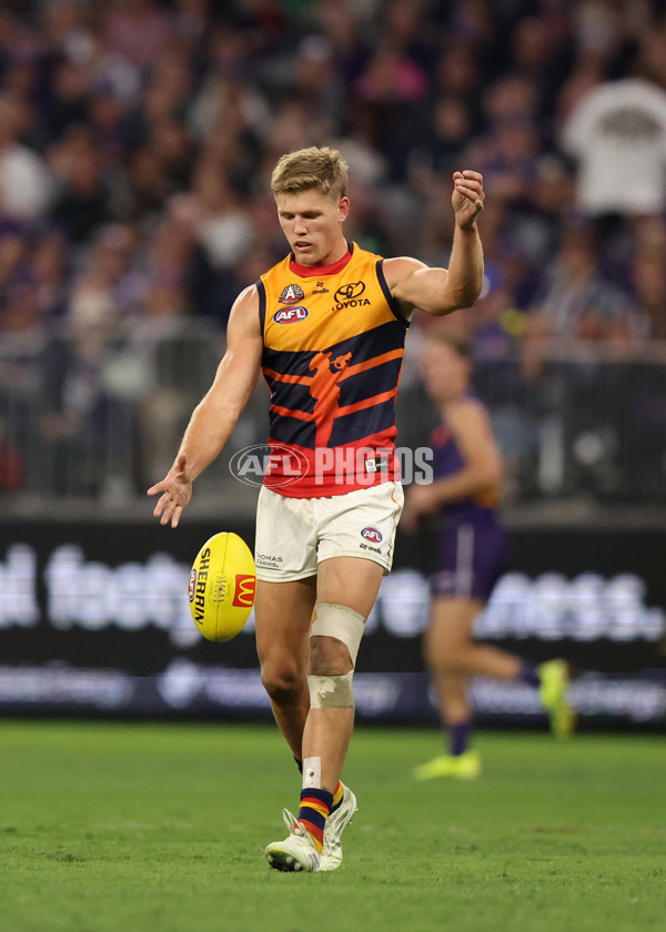 AFL 2025 Round 07 - Fremantle v Adelaide - A-58965720