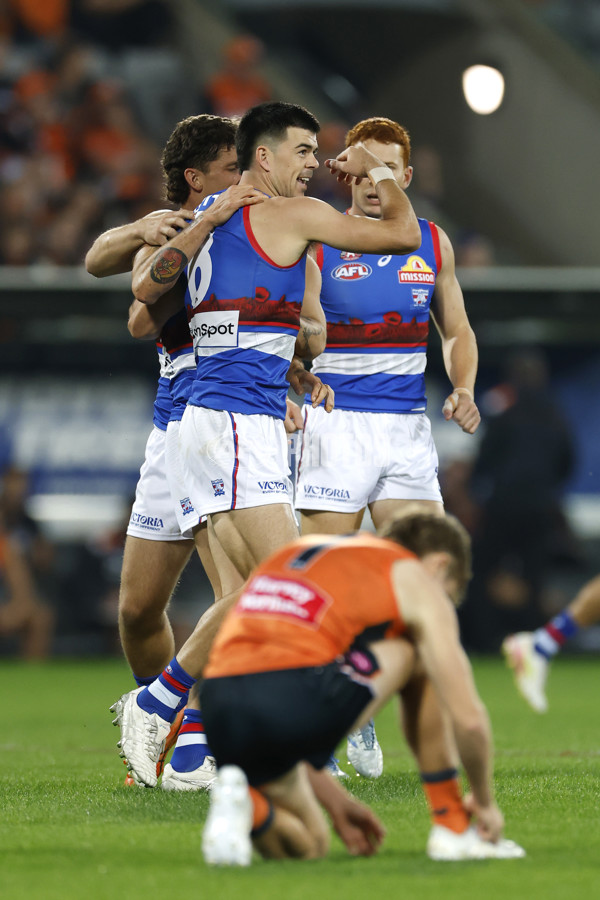 AFL 2025 Round 07 - GWS v Western Bulldogs - A-58989954