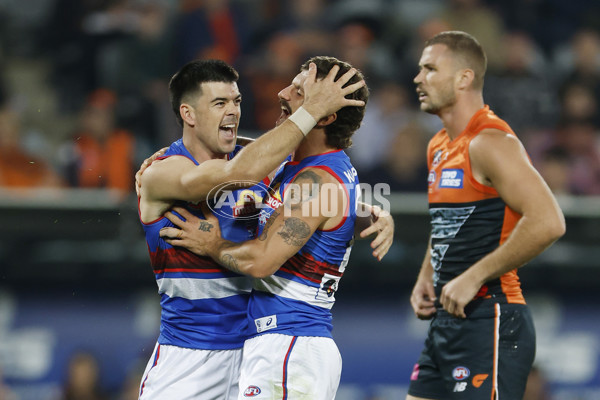 AFL 2025 Round 07 - GWS v Western Bulldogs - A-58989955