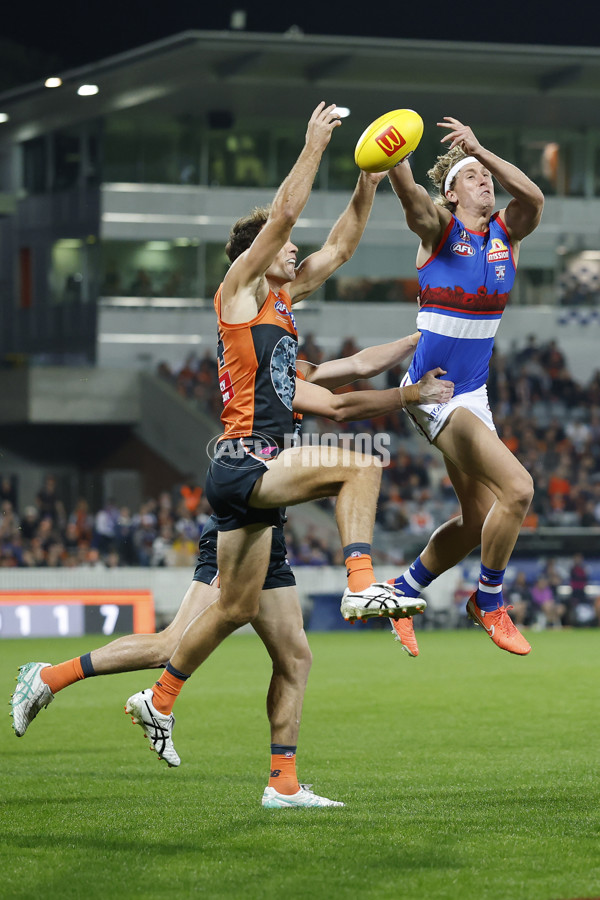 AFL 2025 Round 07 - GWS v Western Bulldogs - A-58992810