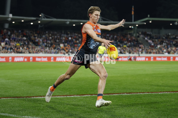 AFL 2025 Round 07 - GWS v Western Bulldogs - A-58992811