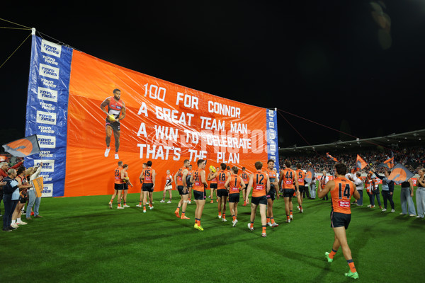 AFL 2025 Round 07 - GWS v Western Bulldogs - A-58992819