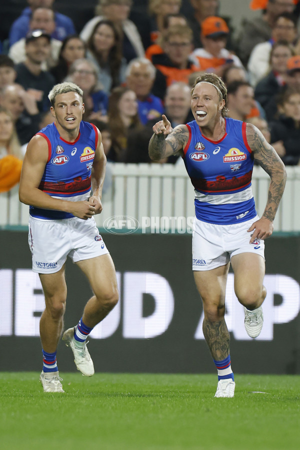 AFL 2025 Round 07 - GWS v Western Bulldogs - A-58993632