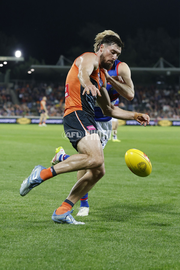 AFL 2025 Round 07 - GWS v Western Bulldogs - A-58993646