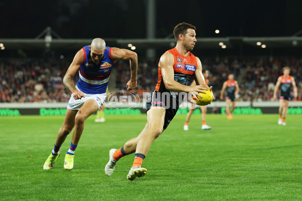 AFL 2025 Round 07 - GWS v Western Bulldogs - A-58993680