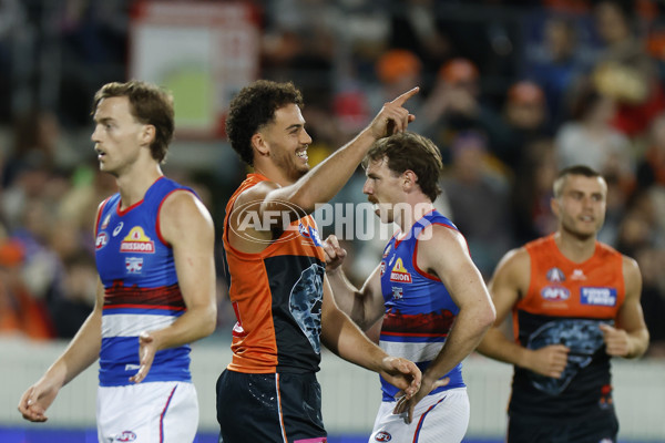 AFL 2025 Round 07 - GWS v Western Bulldogs - A-58995359