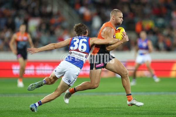 AFL 2025 Round 07 - GWS v Western Bulldogs - A-58995400