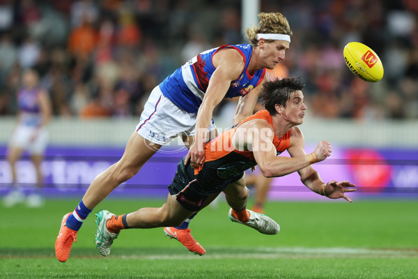 AFL 2025 Round 07 - GWS v Western Bulldogs - A-58995412