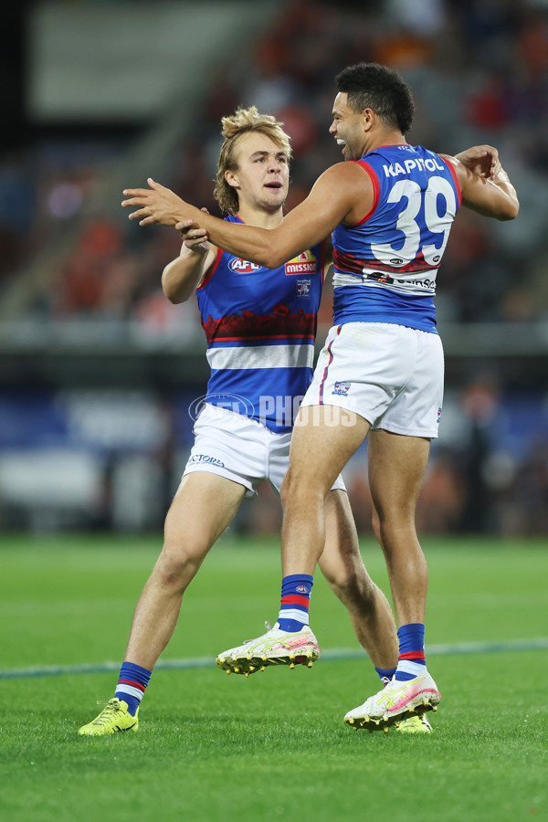 AFL 2025 Round 07 - GWS v Western Bulldogs - A-58996730