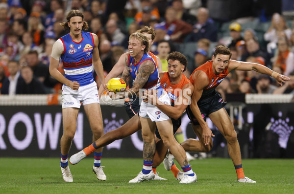 AFL 2025 Round 07 - GWS v Western Bulldogs - A-58996756