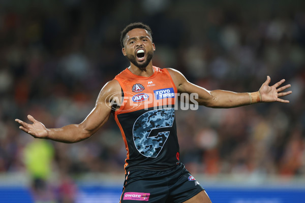 AFL 2025 Round 07 - GWS v Western Bulldogs - A-58997966