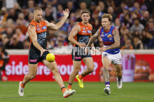 AFL 2025 Round 07 - GWS v Western Bulldogs - A-58997977