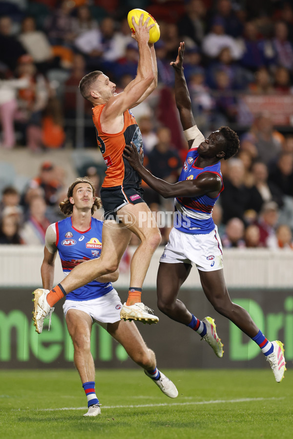 AFL 2025 Round 07 - GWS v Western Bulldogs - A-58999741