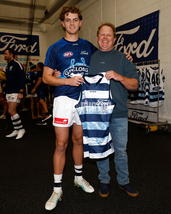 AFL 2025 Round 07 - Carlton v Geelong - A-59010429