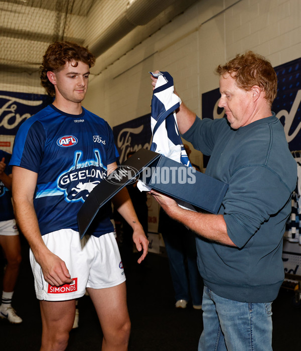 AFL 2025 Round 07 - Carlton v Geelong - A-59010914
