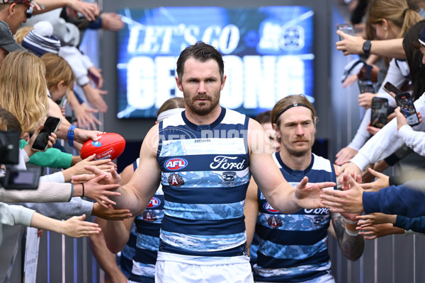 AFL 2025 Round 07 - Carlton v Geelong - A-59013790