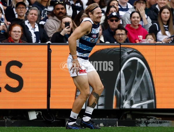 AFL 2025 Round 07 - Carlton v Geelong - A-59017985