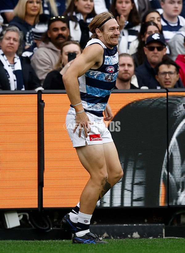 AFL 2025 Round 07 - Carlton v Geelong - A-59018972