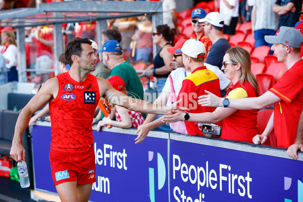 AFL 2025 Round 07 - Gold Coast v Sydney - A-59021612