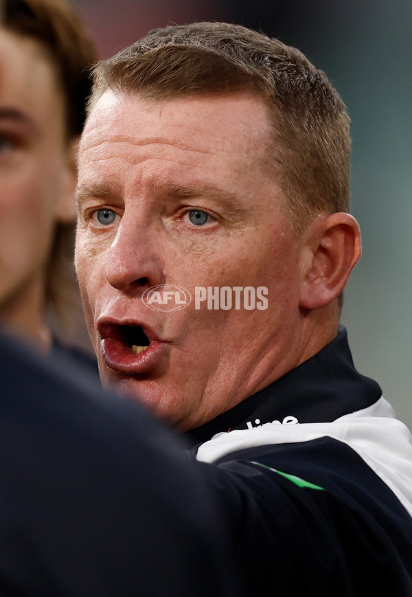 AFL 2025 Round 07 - Carlton v Geelong - A-59028683