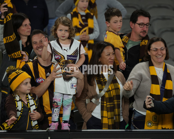 AFL 2025 Round 07 - Hawthorn v West Coast - A-59037045