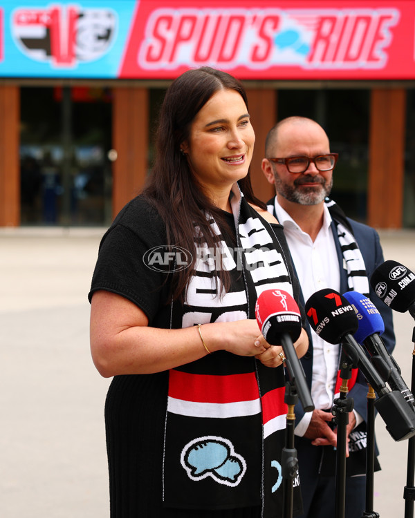 AFL 2025 Media - St Kilda Media Opportunity 280425 - A-59037422