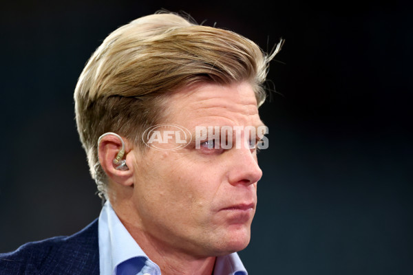 AFL 2025 Round 08 - Essendon v North Melbourne - A-59112043