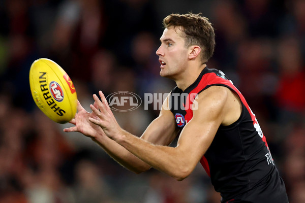 AFL 2025 Round 08 - Essendon v North Melbourne - A-59116725