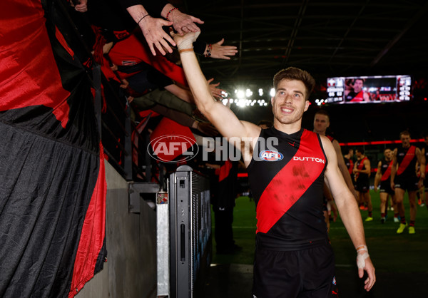 AFL 2025 Round 08 - Essendon v North Melbourne - A-59119482