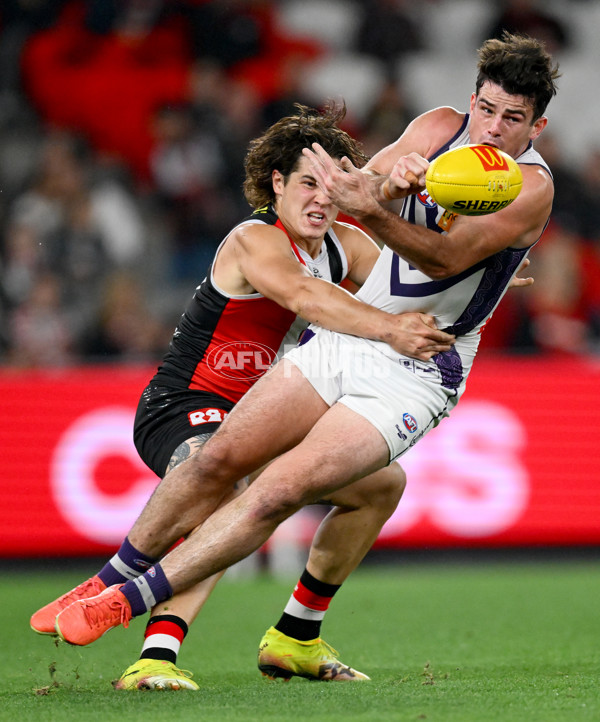 AFL 2025 Round 08 - St Kilda v Fremantle - A-59129454