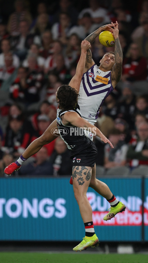 AFL 2025 Round 08 - St Kilda v Fremantle - A-59133061