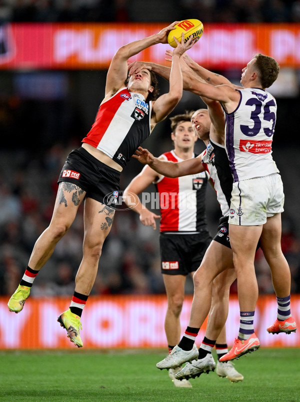 AFL 2025 Round 08 - St Kilda v Fremantle - A-59134714