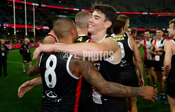 AFL 2025 Round 08 - St Kilda v Fremantle - A-59135159