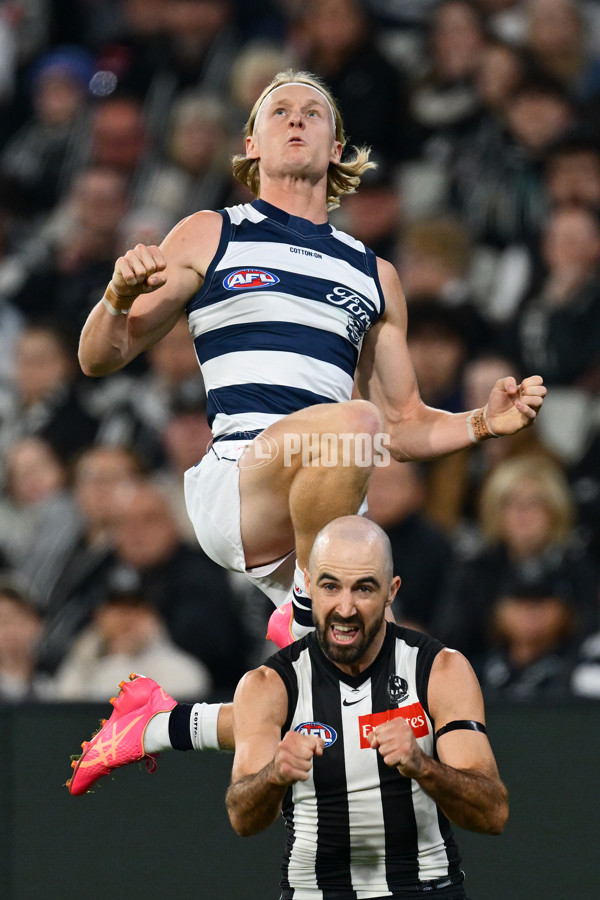 AFL 2025 Round 08 - Collingwood v Geelong - A-59163341