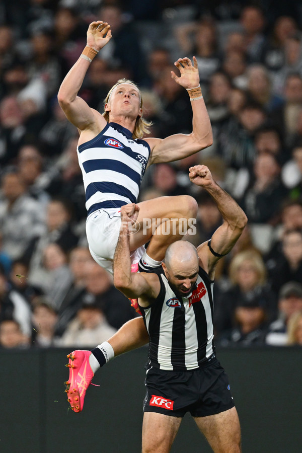 AFL 2025 Round 08 - Collingwood v Geelong - A-59163920