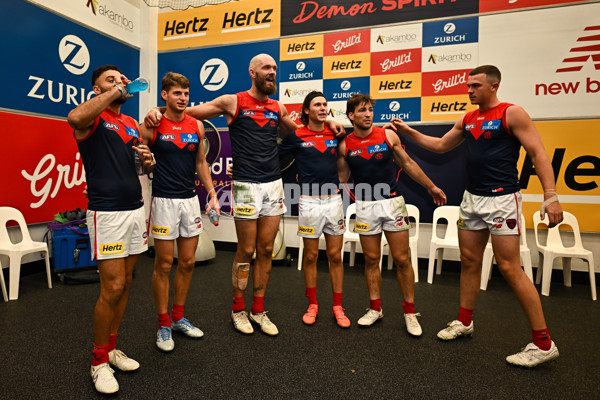 AFL 2025 Round 08 - West Coast v Melbourne - A-59177510