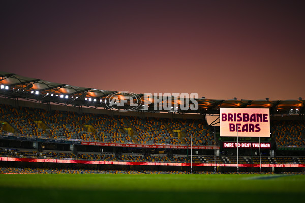 AFL 2025 Round 08 - Brisbane v Gold Coast - A-59206994