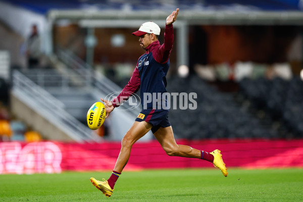 AFL 2025 Round 08 - Brisbane v Gold Coast - A-59209362