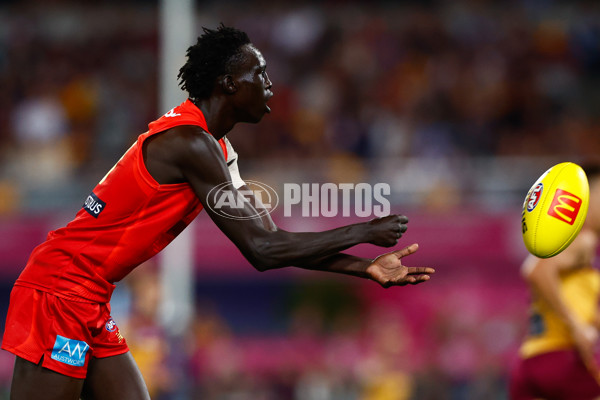 AFL 2025 Round 08 - Brisbane v Gold Coast - A-59214372