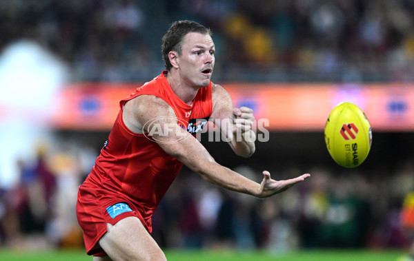 AFL 2025 Round 08 - Brisbane v Gold Coast - A-59214927
