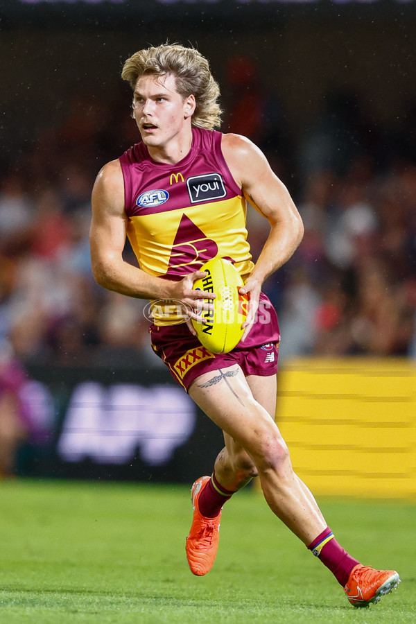 AFL 2025 Round 08 - Brisbane v Gold Coast - A-59216926