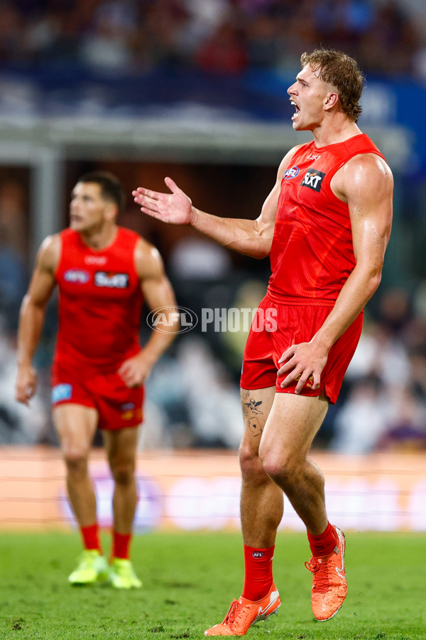 AFL 2025 Round 08 - Brisbane v Gold Coast - A-59216991