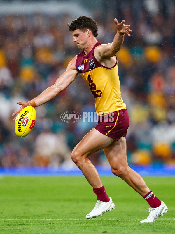 AFL 2025 Round 08 - Brisbane v Gold Coast - A-59217218