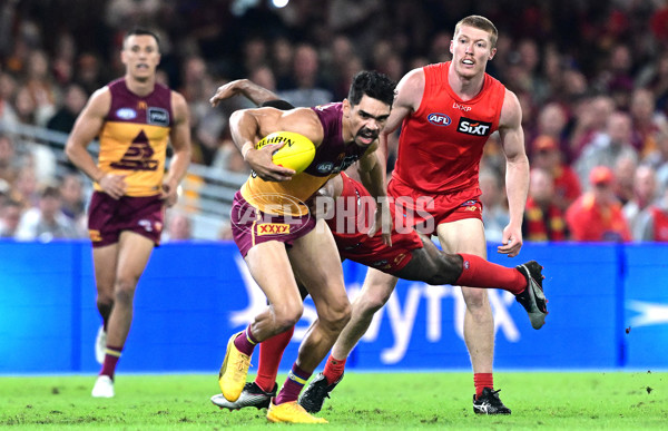 AFL 2025 Round 08 - Brisbane v Gold Coast - A-59217244