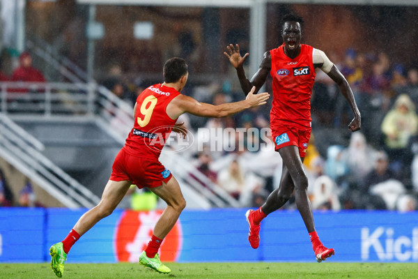 AFL 2025 Round 08 - Brisbane v Gold Coast - A-59217262